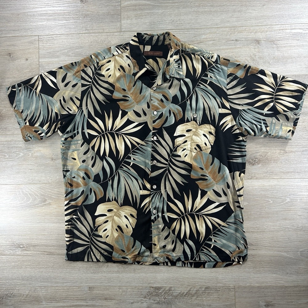 Tori Richard XL Black Floral Short Sleeve Button Down Shirt Hawaiian Rayon USA